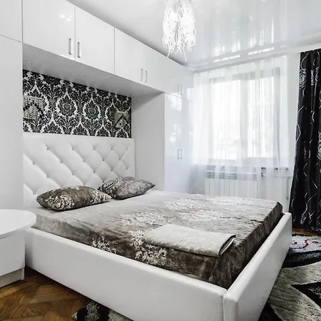 Katerynynska Street 3-bedrooms Daire Odessa