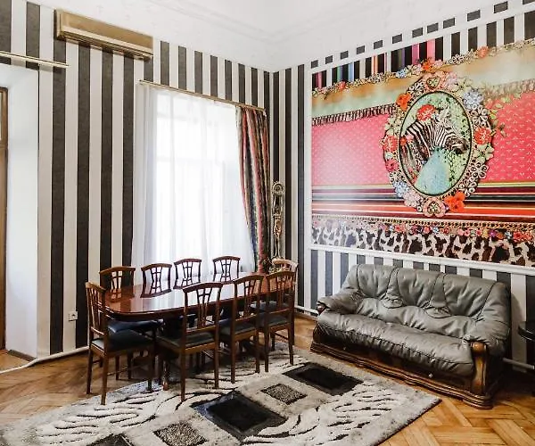 Katerynynska Street 3-bedrooms Апартаменты Одесса