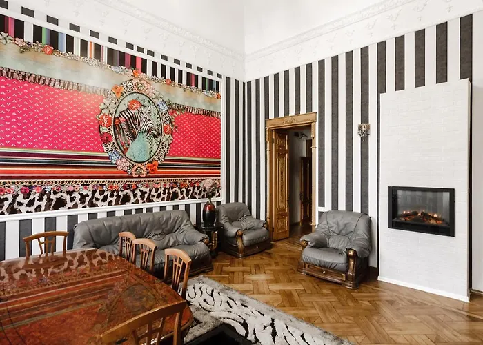 Katerynynska Street 3-bedrooms Апартаменты *