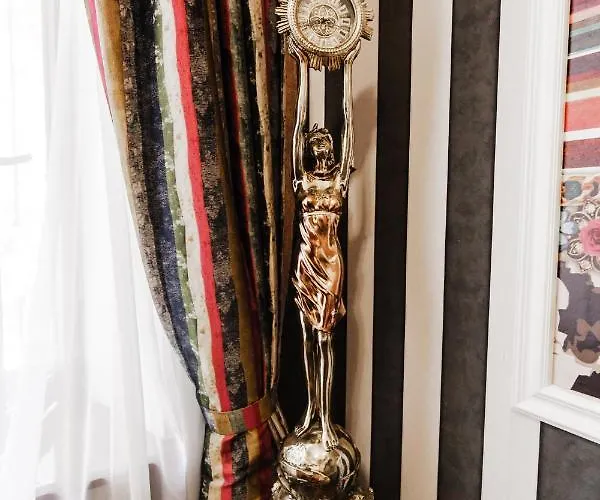 Katerynynska Street 3-bedrooms Odessa